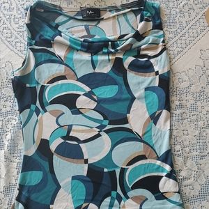 Decorative Scoop Neck Sleeveless Top